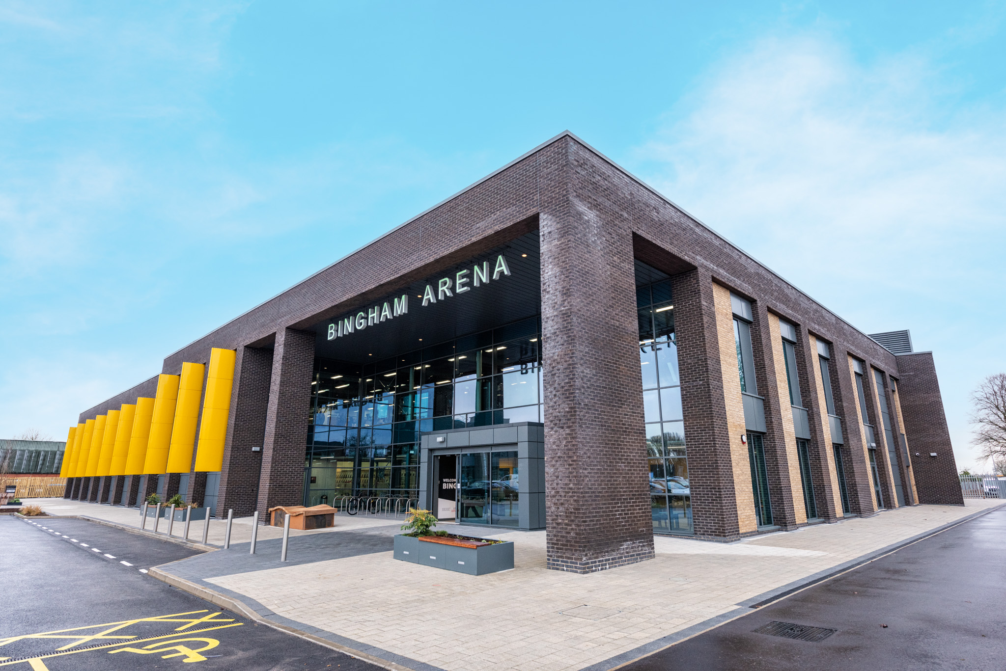 EX31467_5435_BINGHAM LEISURE CENTRE_LEISURE_ARCHITECTURAL FACADE_PRO_NOTTINGHAM_5STAR-5