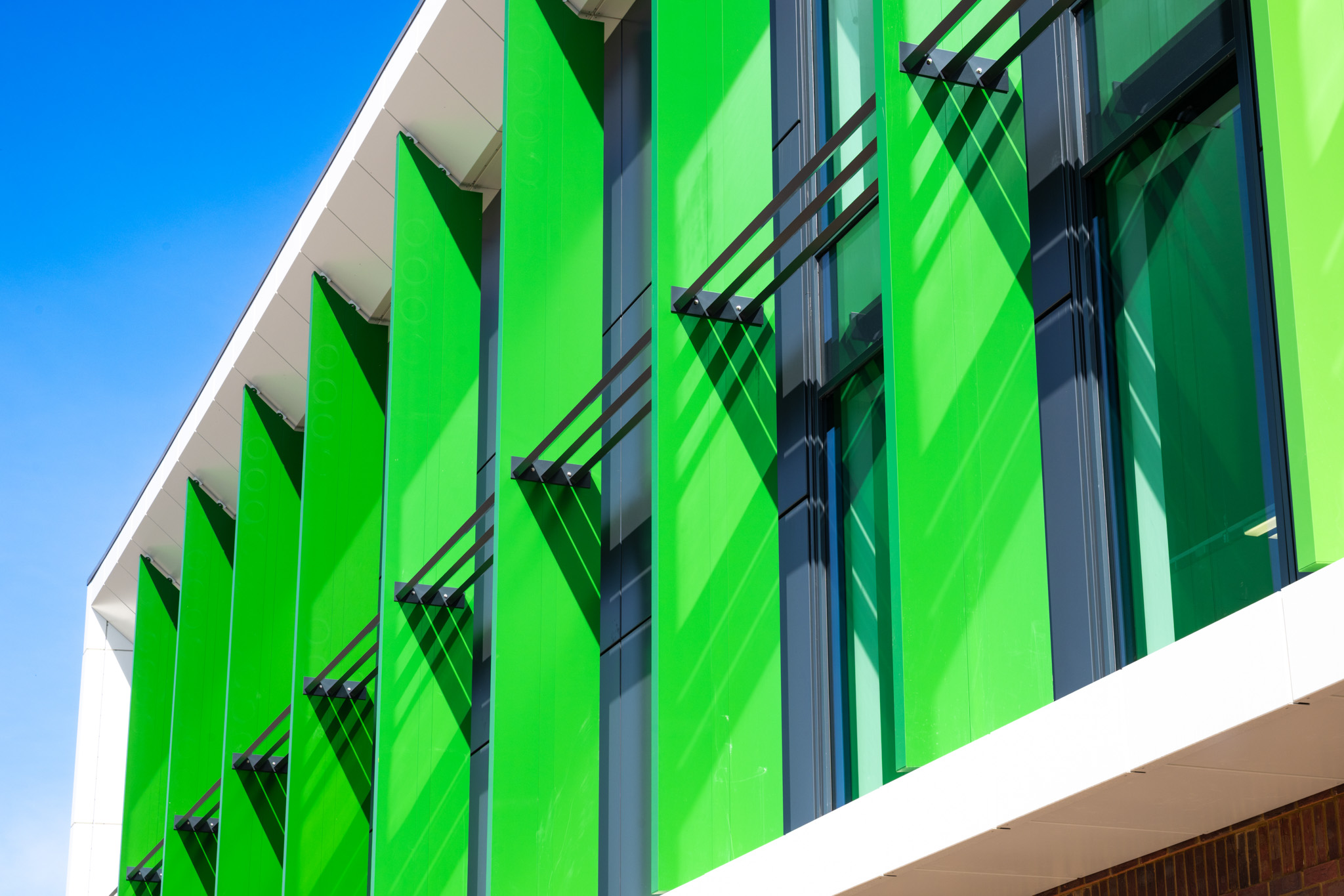 EX35248_6095_GREEN_TECHNOLOGY_CENTRE_EDUCATION_ARCHITECTURAL_FACADE_PRO_PETERBOROUGH_5STAR-6