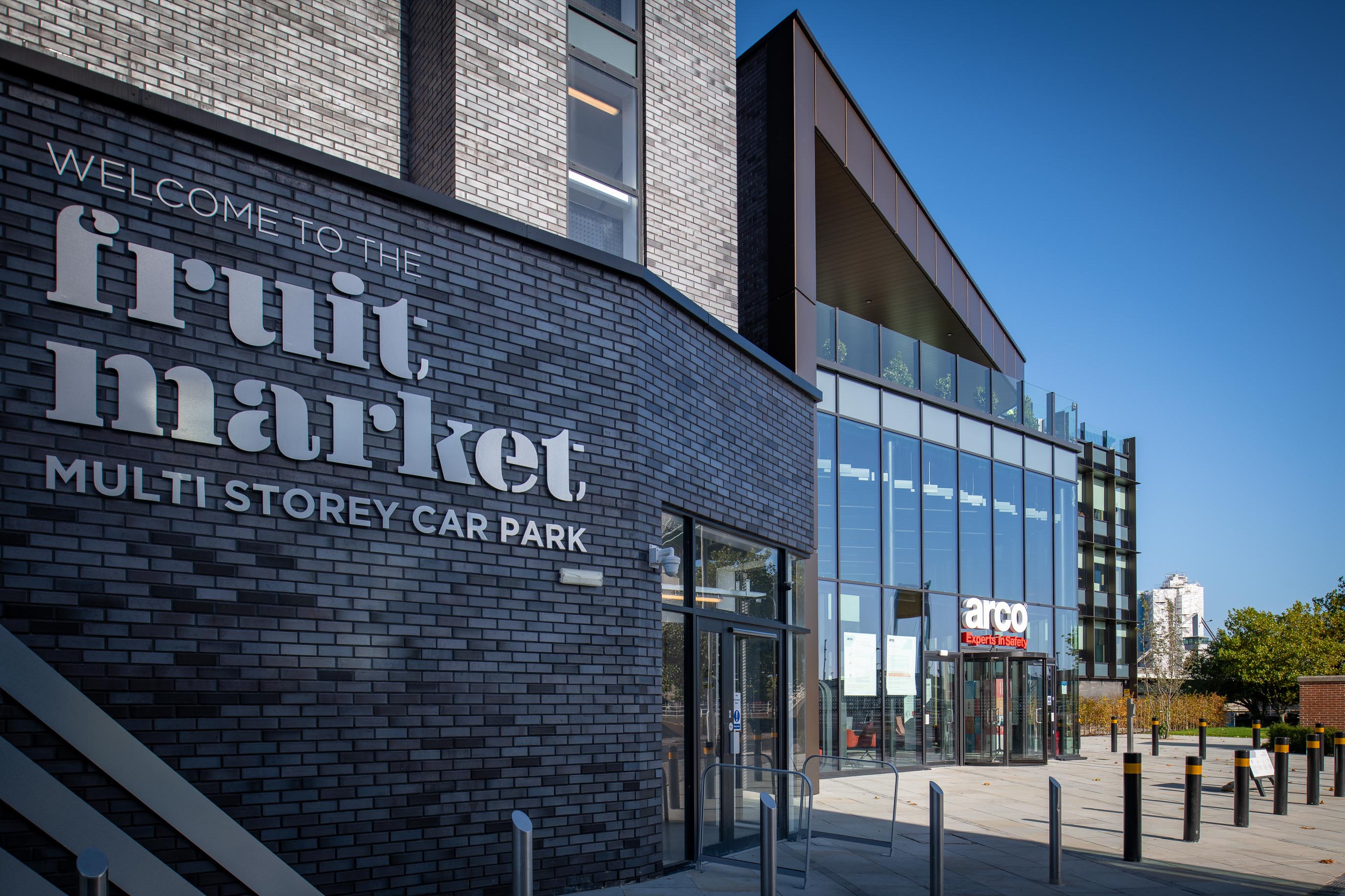 EX30507_5196_ARCO OFFICE_COMMERCIAL_ARCHITECTURAL FACADE_PRO_HULL_5STAR-12