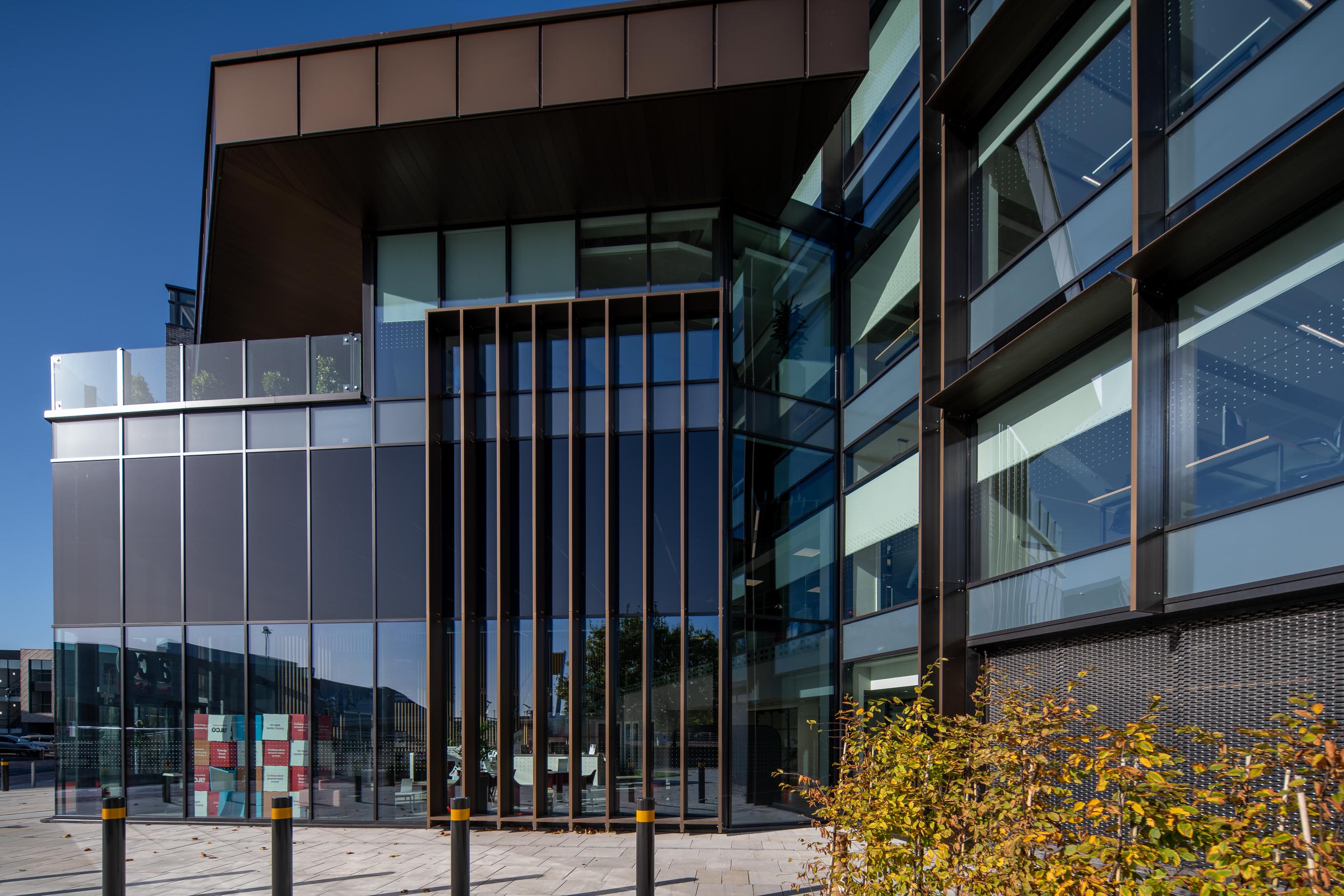 EX30507_5196_ARCO OFFICE_COMMERCIAL_ARCHITECTURAL FACADE_PRO_HULL_5STAR-18