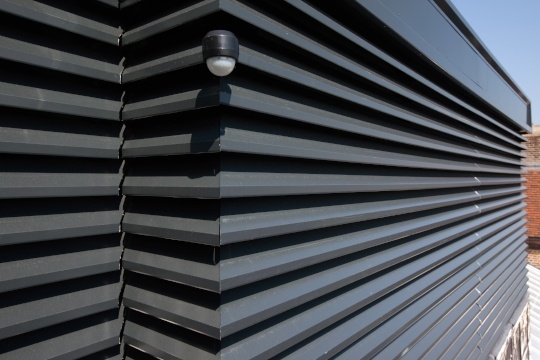 CAMBRIDGE_SCHOOL_LOUVRES-SCREENING LOUVRES_PRO_CAMBRIDGE_4STAR (17)-457229-edited