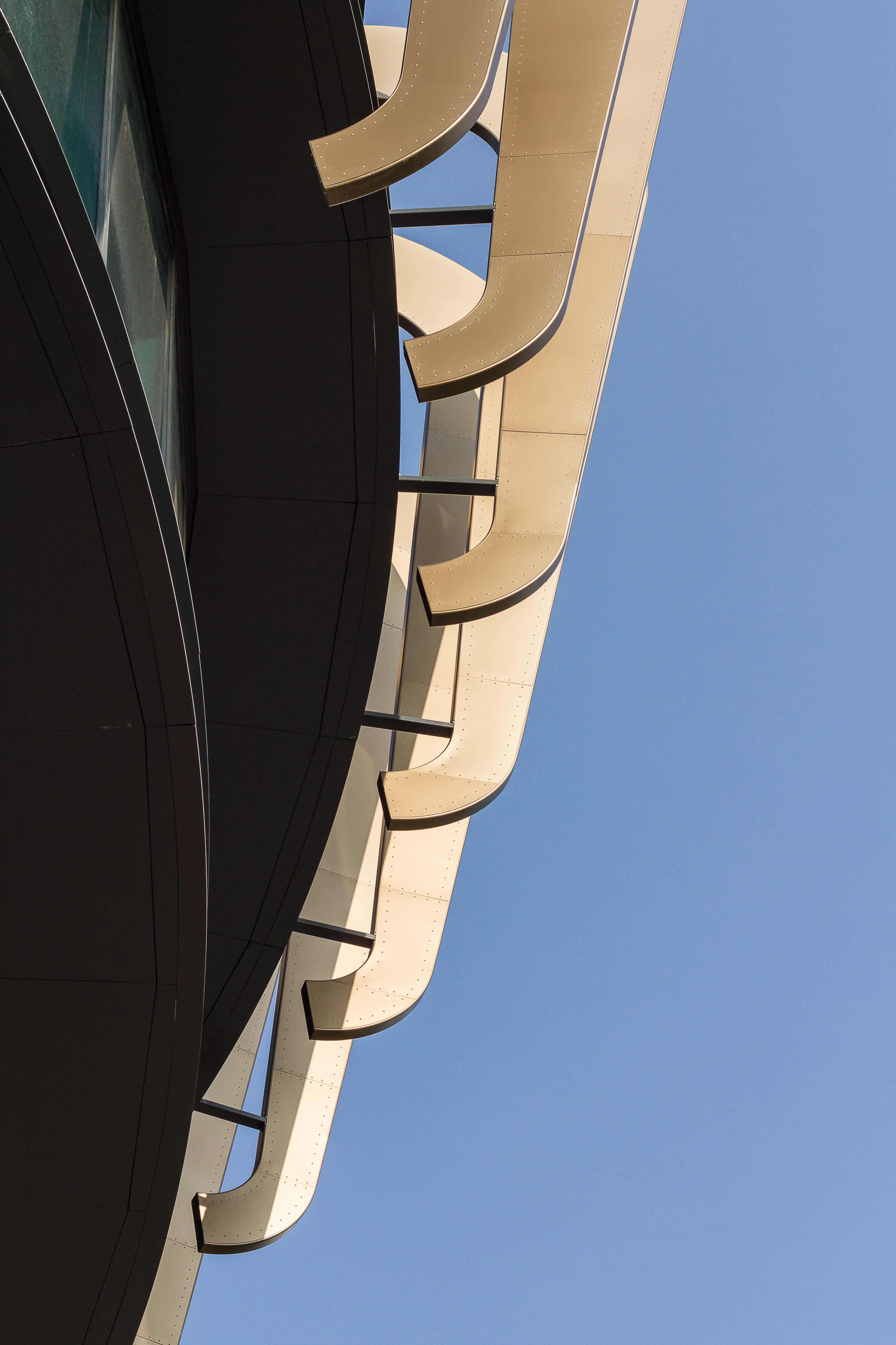 EX18826_4549_HUDDERSFIELD UNIVERSITY_UNIVERSITY_ARCHITECTURAL FACADE_PRO_HUDDERSFIELD_5STAR (4)