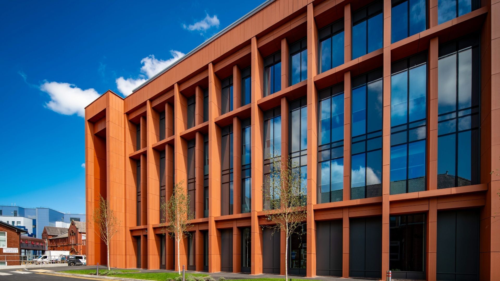 Royal Oldham Hospital 1920 x 1080 px (1)