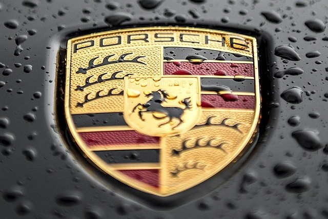 Bespoke Blinds Combine Performance & Style For Porsche | Maple