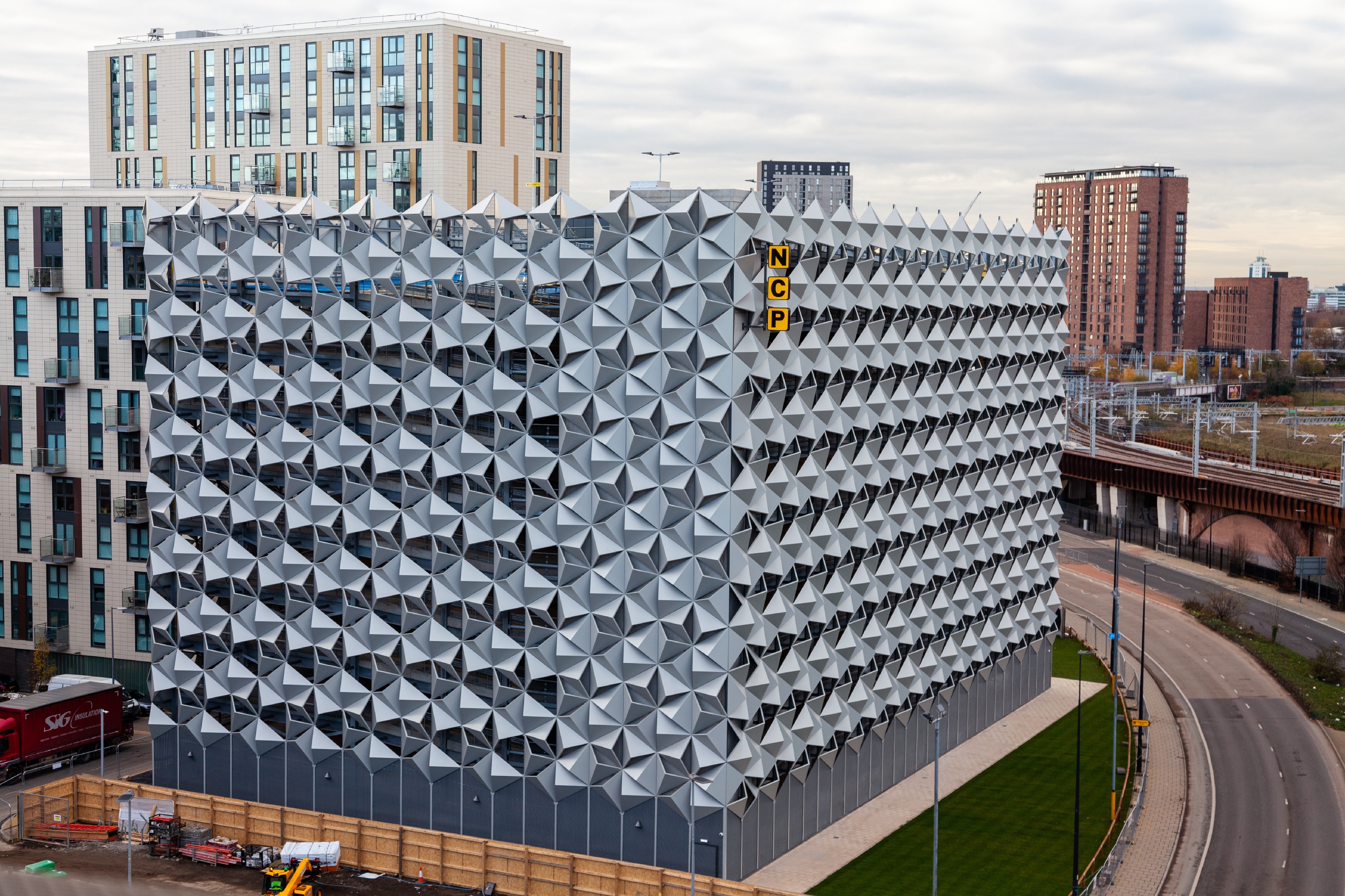 Hexagon Inspired Façade Taking Shape In Salford | Maple