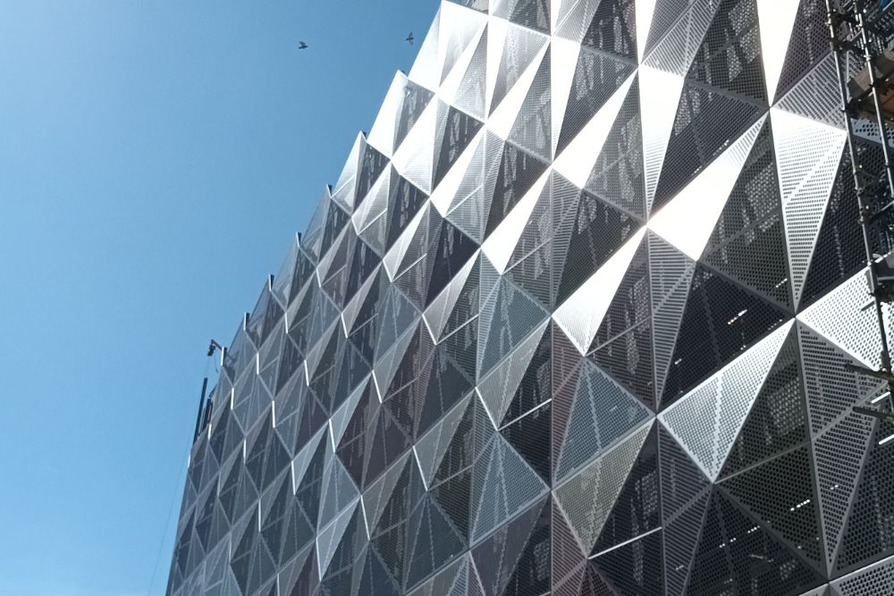 Maple fit coloured panels onto Brentford car park ahead of schedule