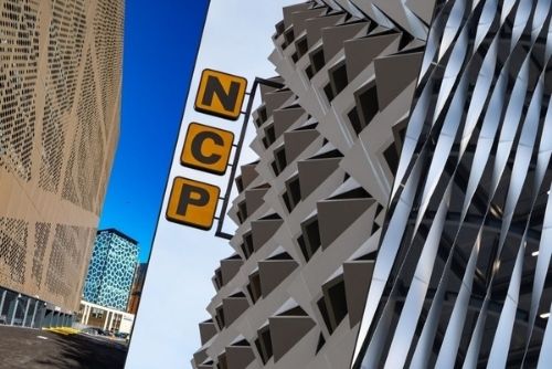 What is a façade in architecture? – Maple Façades